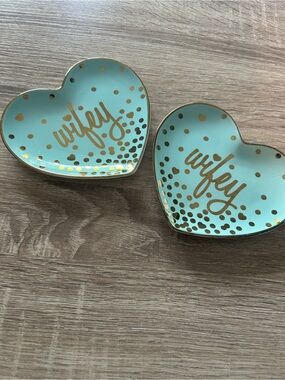 Beautiful “Wifey” embossed spoon saucer/ashtray trinkets!